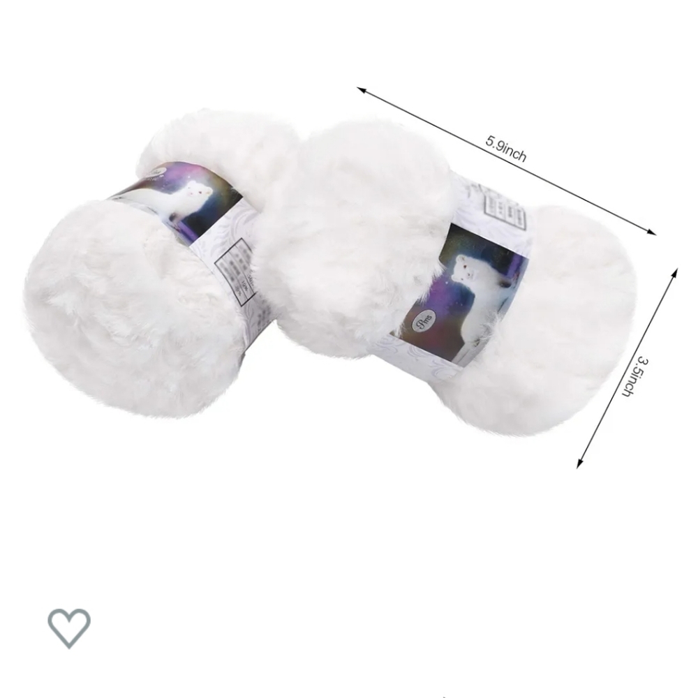1 Skein Soft white fuzzy fur - Picture 2 of 6